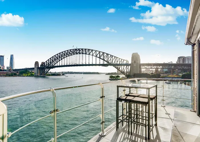 Phenomenal Harbour Bridge And Opera House Views!