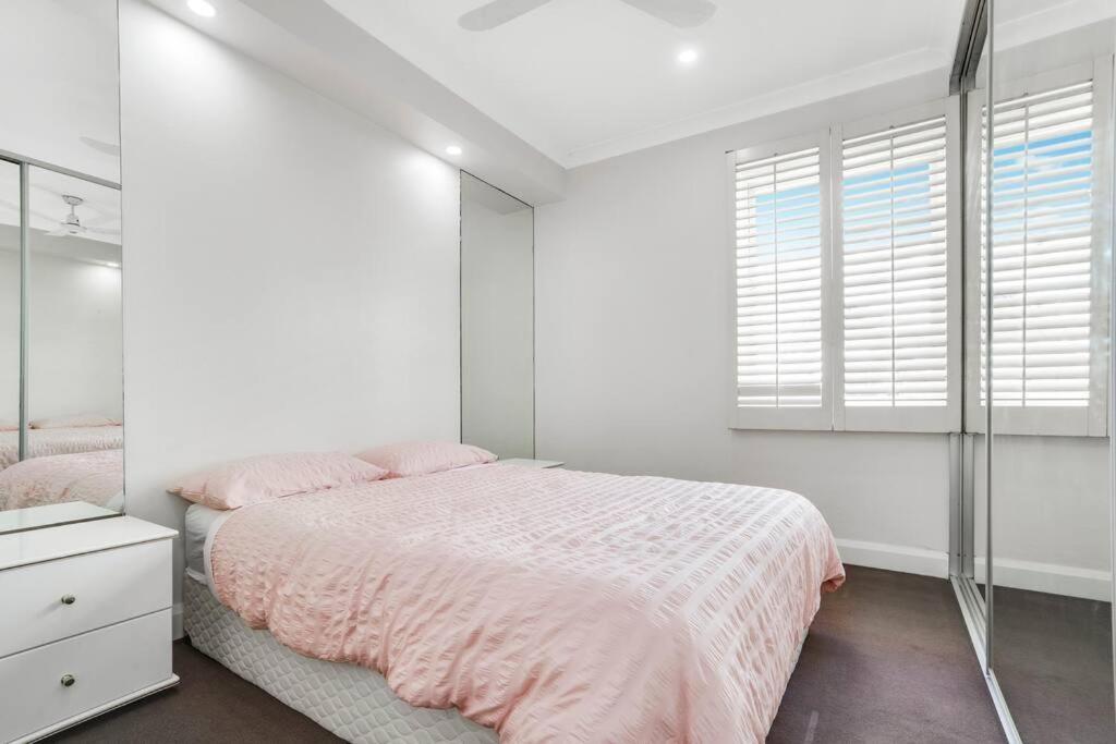 Apartment Phenomenal Harbour Bridge And Opera House Views!